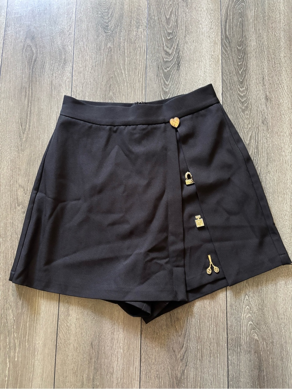 Commense- Black Skort Size XS NWT